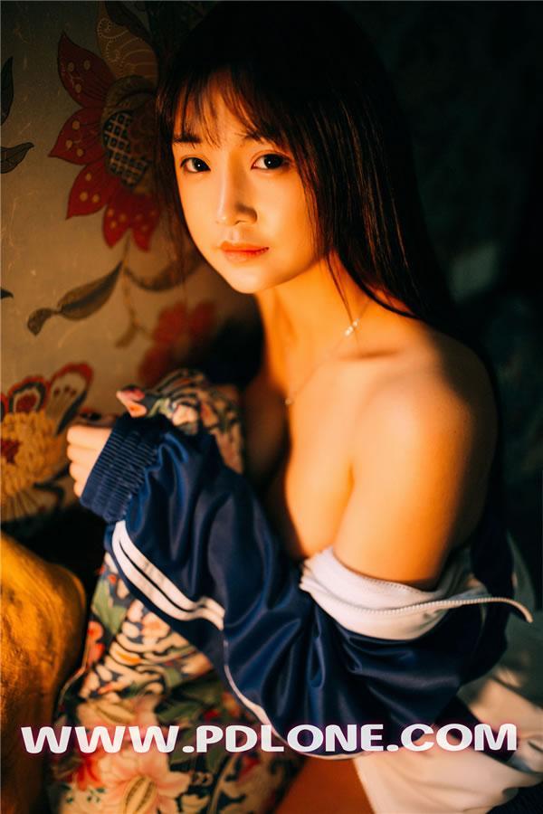 潘多拉第398期校服小美女私房写真(15)