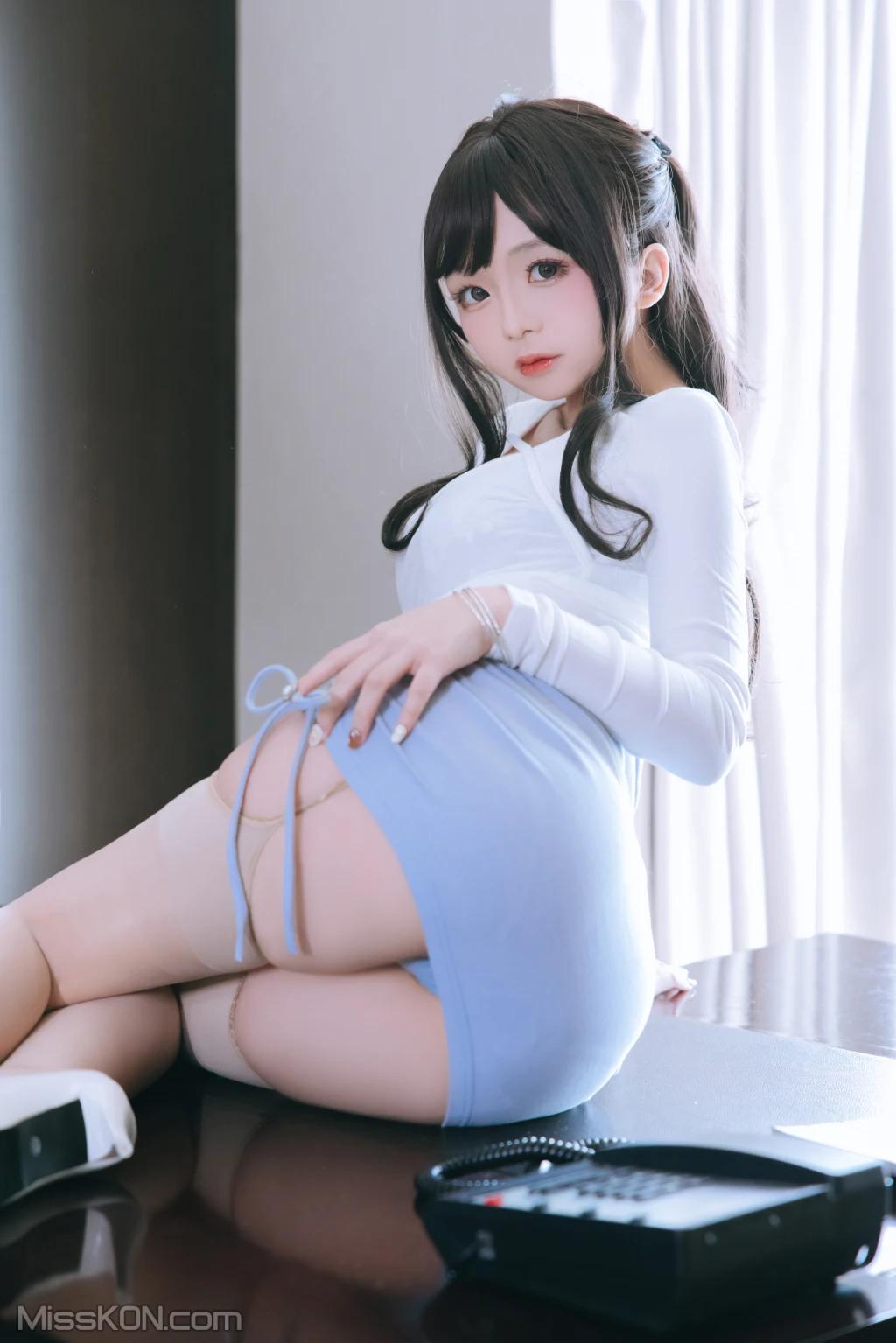 Coser@日奈娇: 包臀裙秘书 (110 photos)(54)