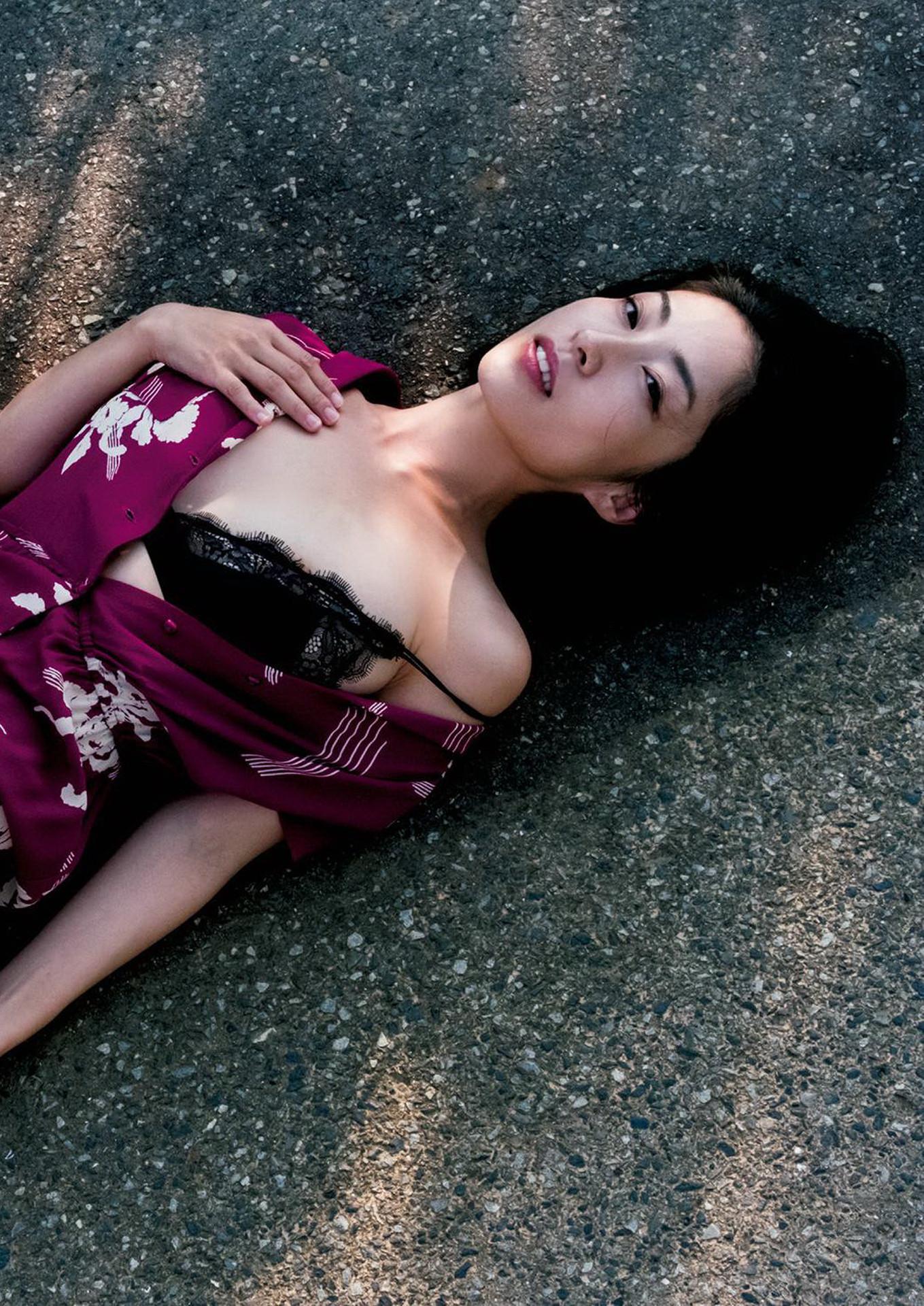 Hiroko Sato 佐藤寛子, FLASHデジタル写真集Q 「1262」 Set.01(6)
