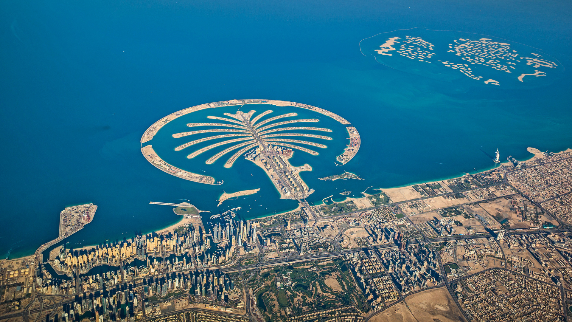 Dubai_Island_Palm_Jumeirah_From_above_592728_4944x3253.jpg