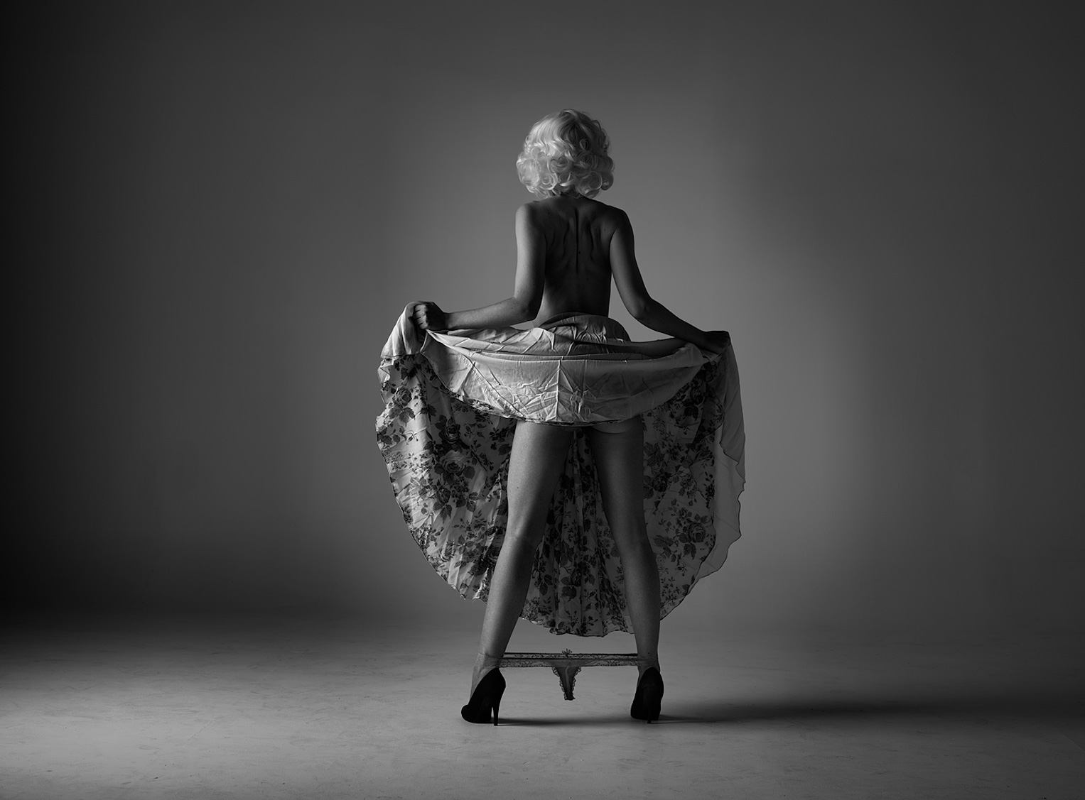 Искусство носить корону / Nicole Melrose by Peter Coulson Искусство носить корону / Nicole Melrose by Peter Coulson