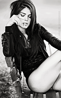 Marie Avgeropoulos - Page 2 Qahn3Cmb_o