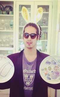 Avan Jogia YWIQyZfw_o