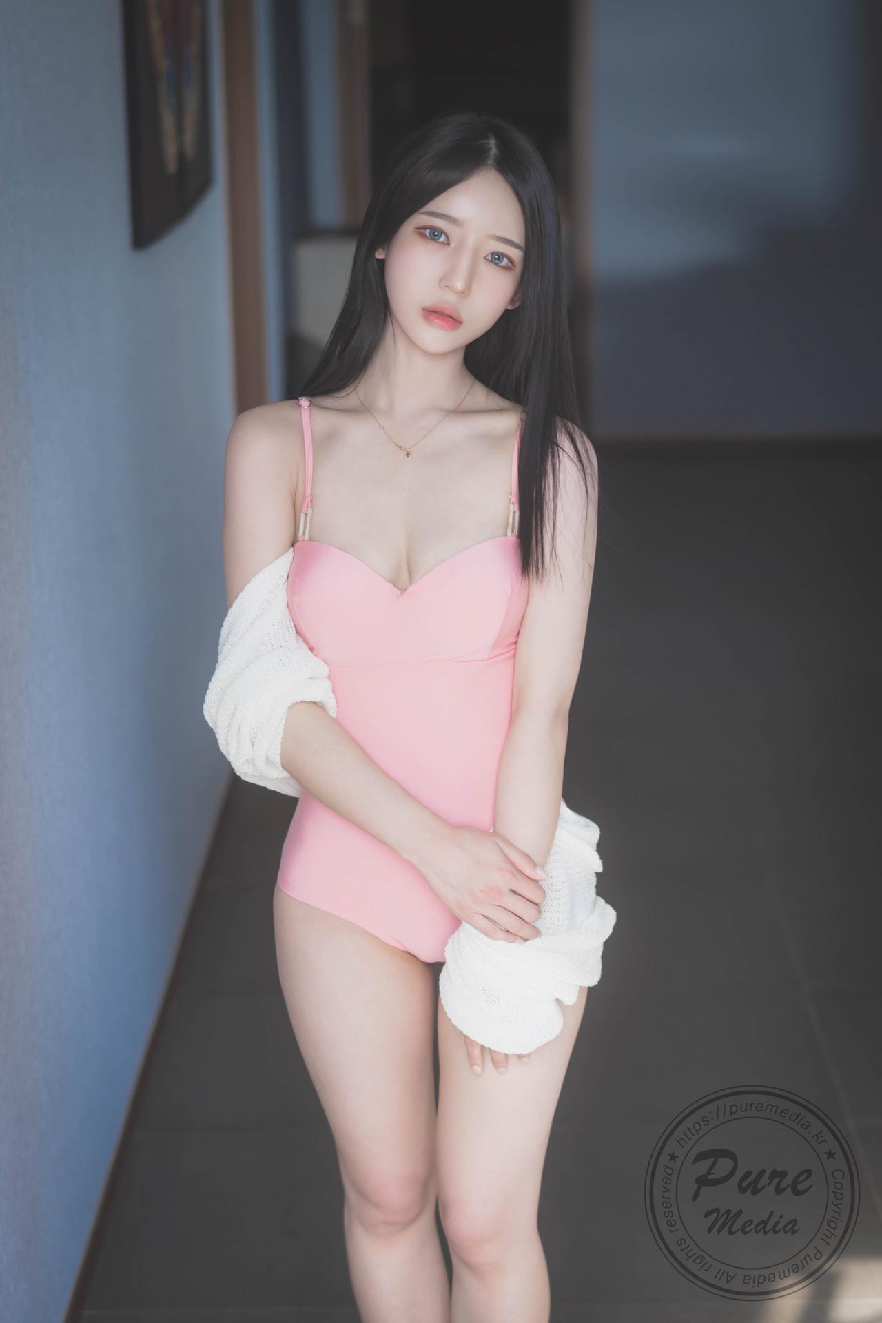 Yeha 예하, [PURE MEDIA] Vol.239 누드 디지털화보 Set.01(17)