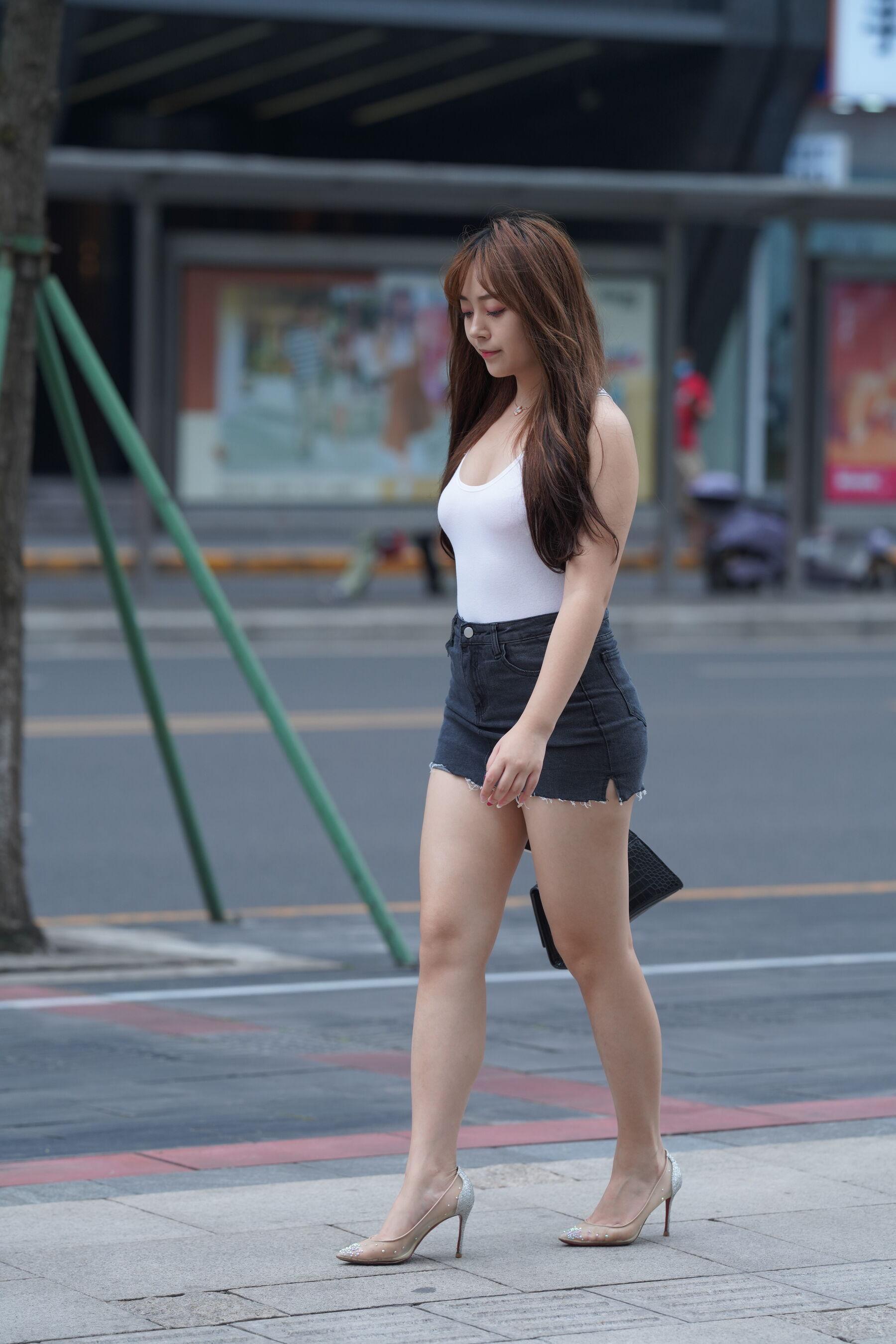 街拍 透明高跟热裤美女(372)