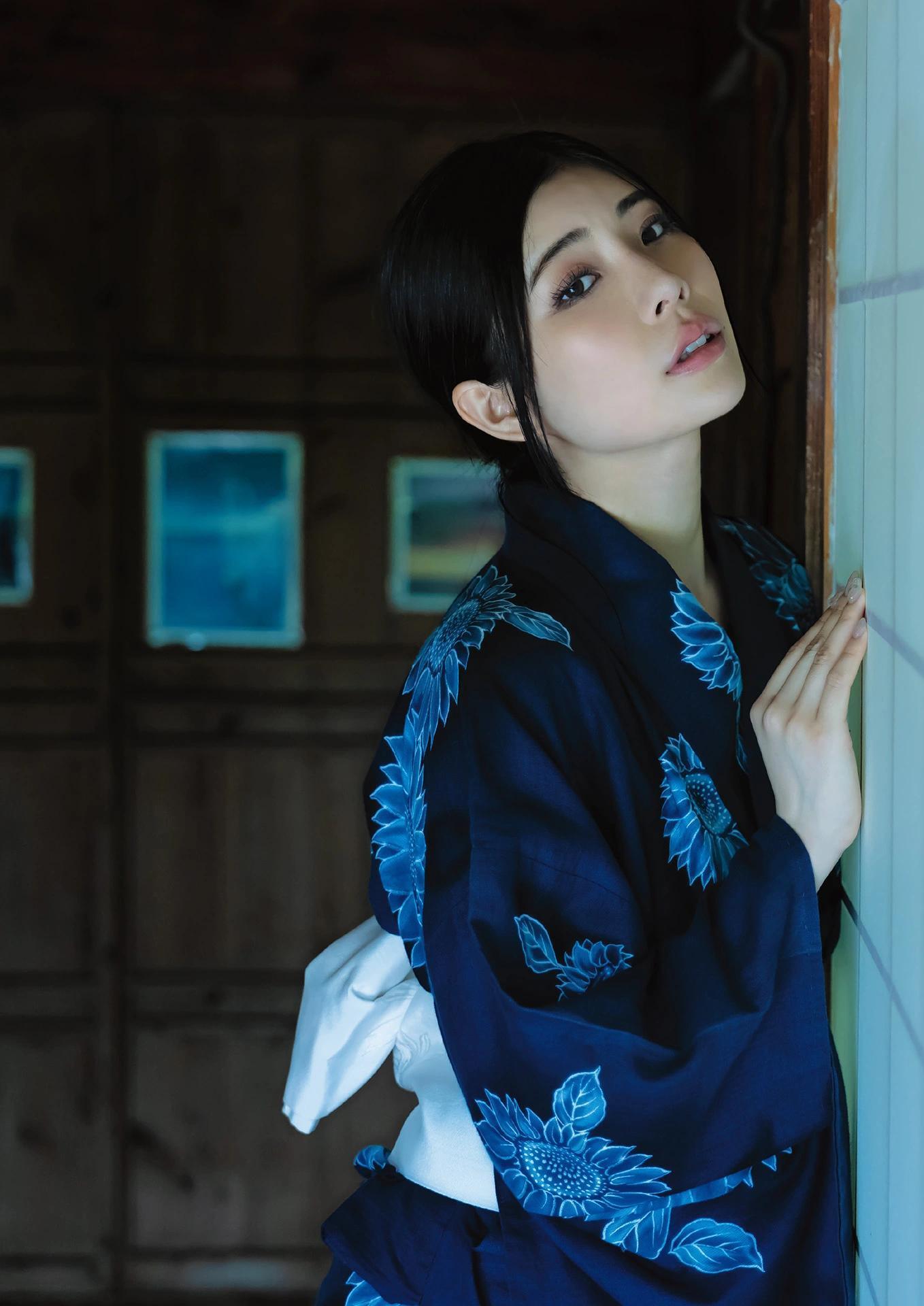 Rei Kamiki 神木麗, 写真集 「Beyond」 Set.01(2)