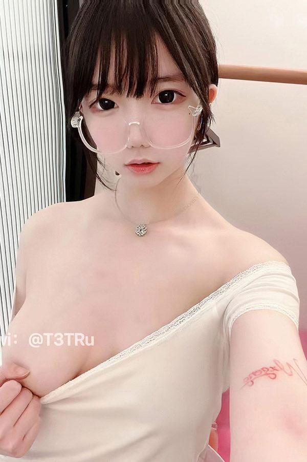 福利姬莉犬酱私拍尺度人体福利图(19)