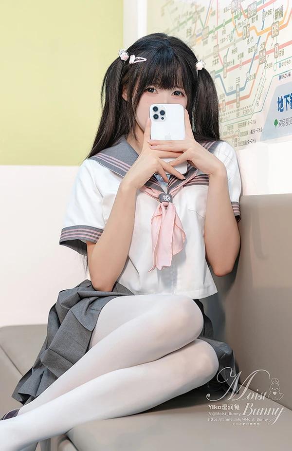 咬一口兔娘Yiko湿润兔 地铁萌妹恋爱循环(18)