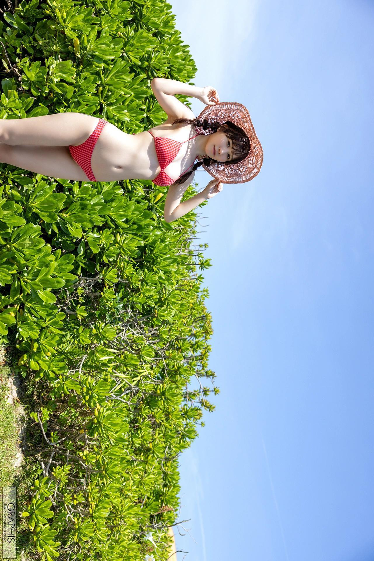 Mei Itsukaichi 五日市芽依, Graphis Special Gravure 「Vacation」 Vol.05(12)