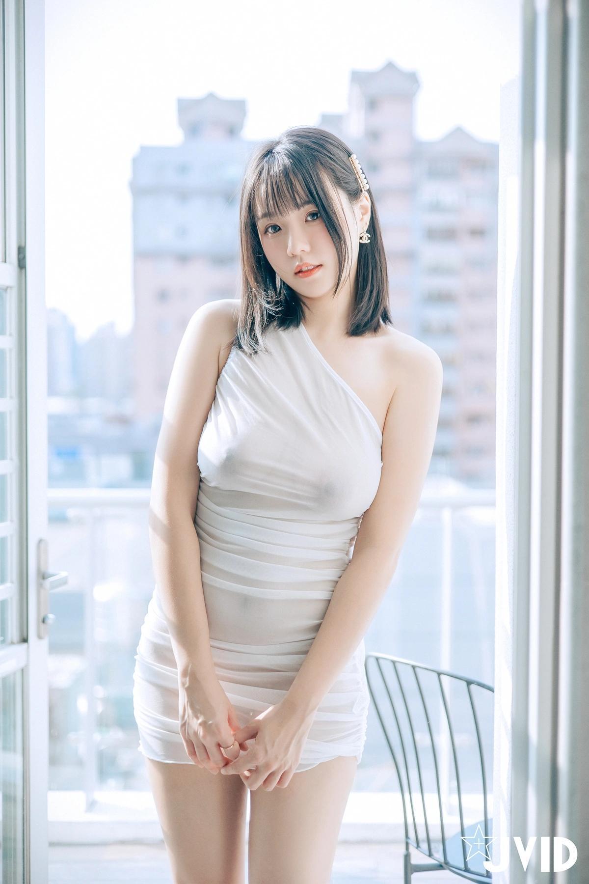 JVID Angela寶7 – 豪乳情婦の不倫旅行－寶七🫦跪舔肉棒的色色拜金萌妹🔥靈巧的舌頭舔來舔去😈 Set.01(27)