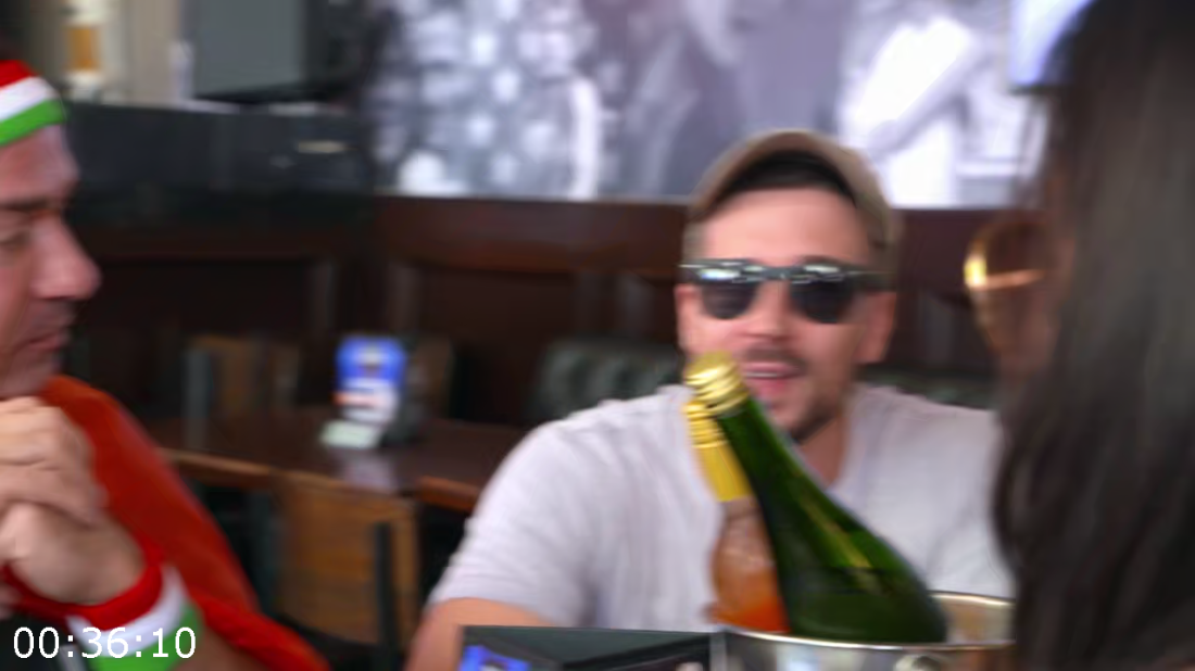 ozl6XhOI_o.png