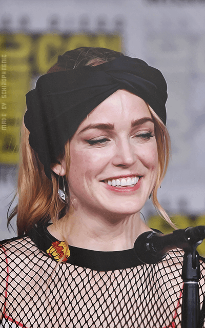 Caity Lotz IAsUl1T3_o