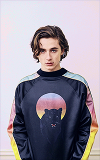 Timothée Chalamet  O2dUbdnD_o