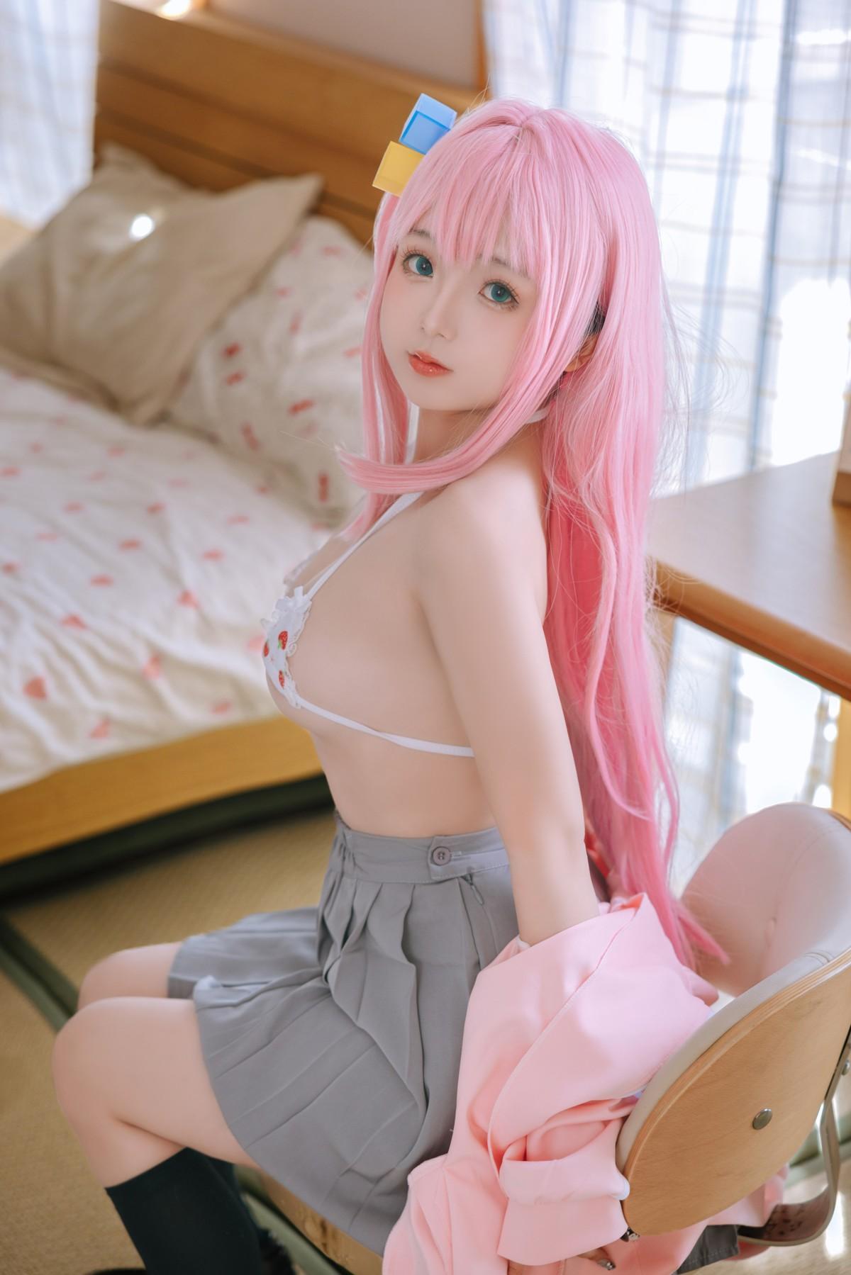 Cosplay 日奈娇 小孤独(16)