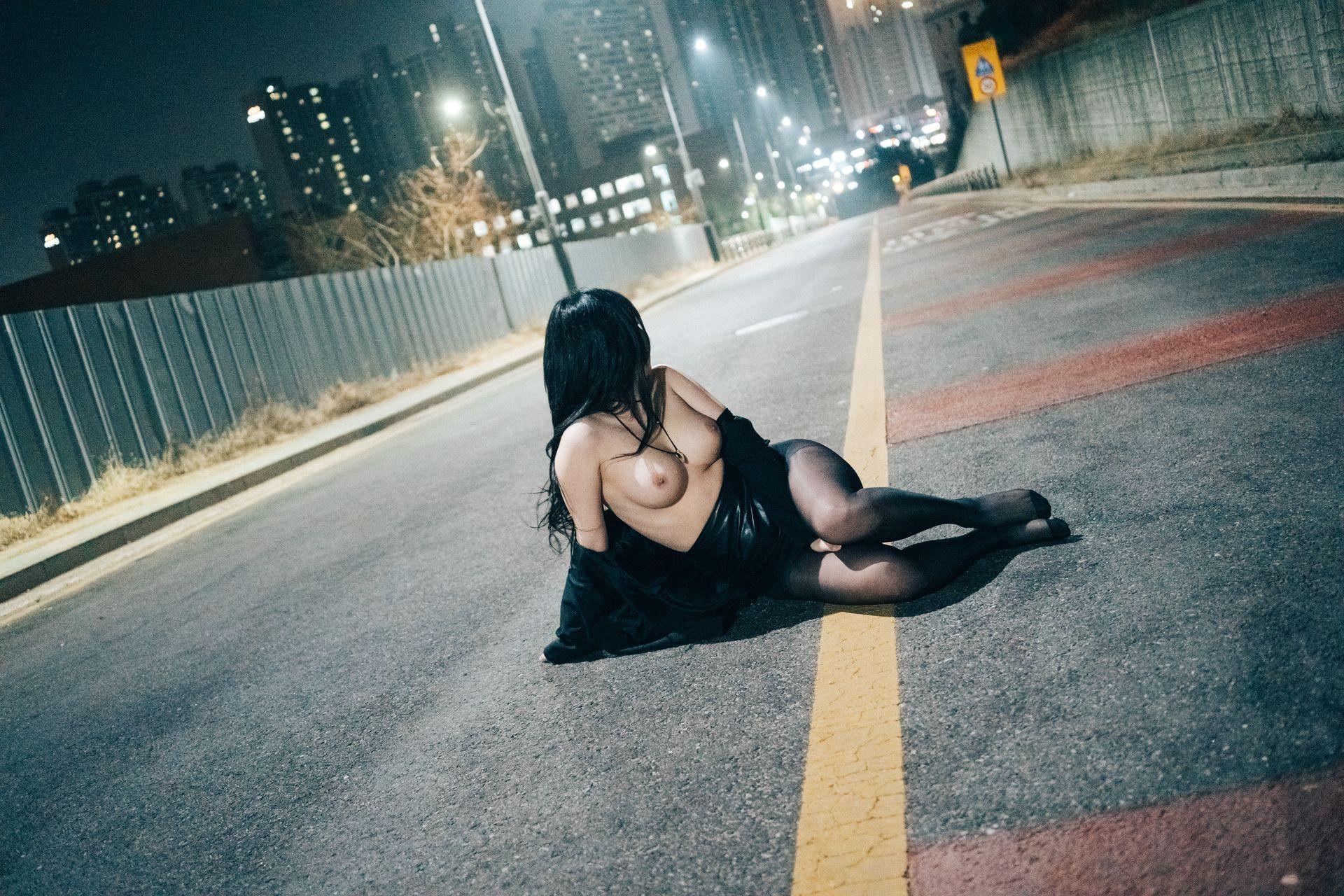 ZIA.Kwon 권지아, [Loozy] XXX At Night Road Set.01(76)