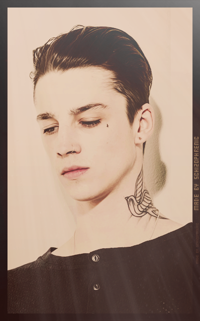 Ash Stymest 3qX3k20y_o