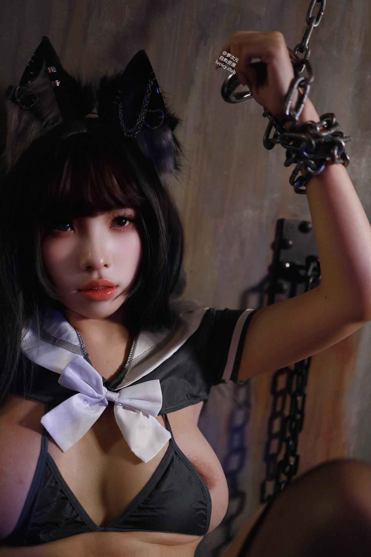 慕慕Momo, ヌード写真集 馴服狼少女(8)