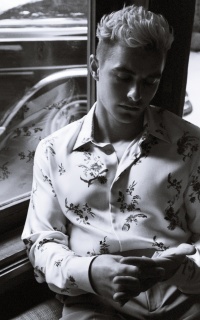 Dave Franco RyQqGdmJ_o