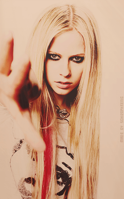 Avril Lavigne YhKBaiAk_o