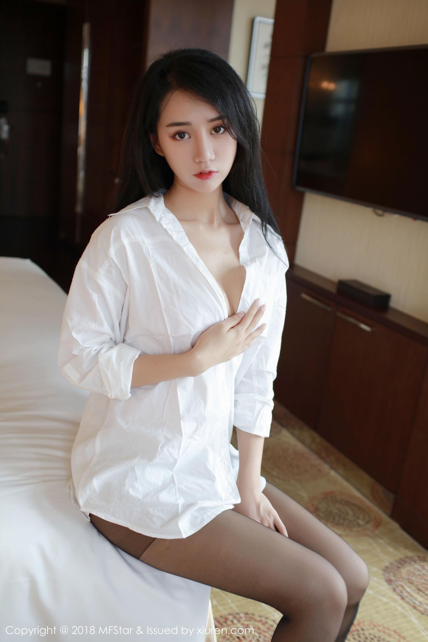 白子嫣nicky《丝袜美腿诱惑》 [模范学院MFStar] Vol.156 写真集(4)