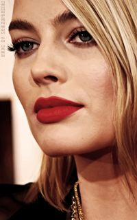 Margot Robbie YDv0ogsM_o