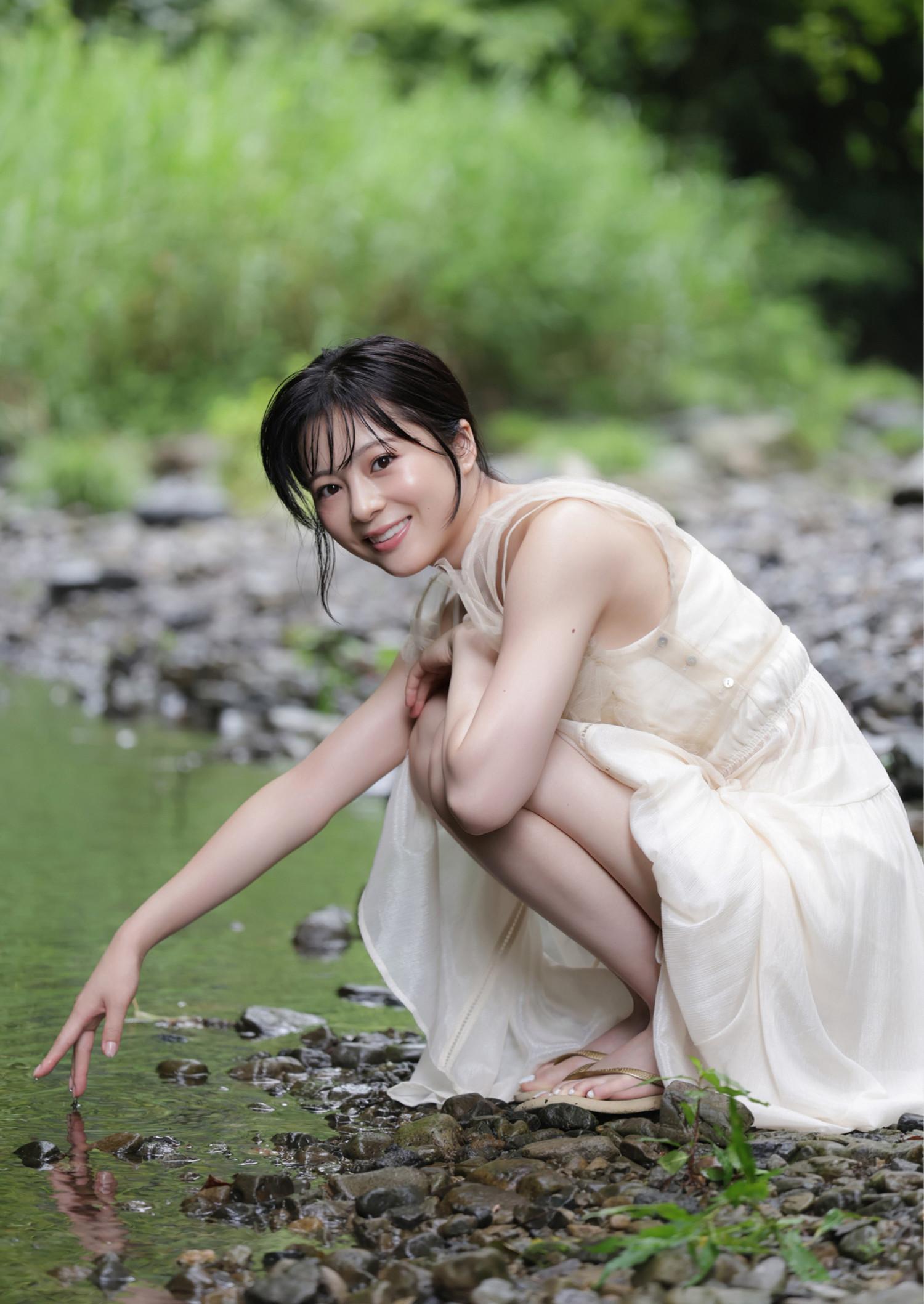 Yume Takeuchi 竹内夢, Young Jump 2025 No.38 (ヤングジャンプ 2025年38号)(10)