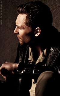 Tom Hiddleston ZrMtqO7D_o