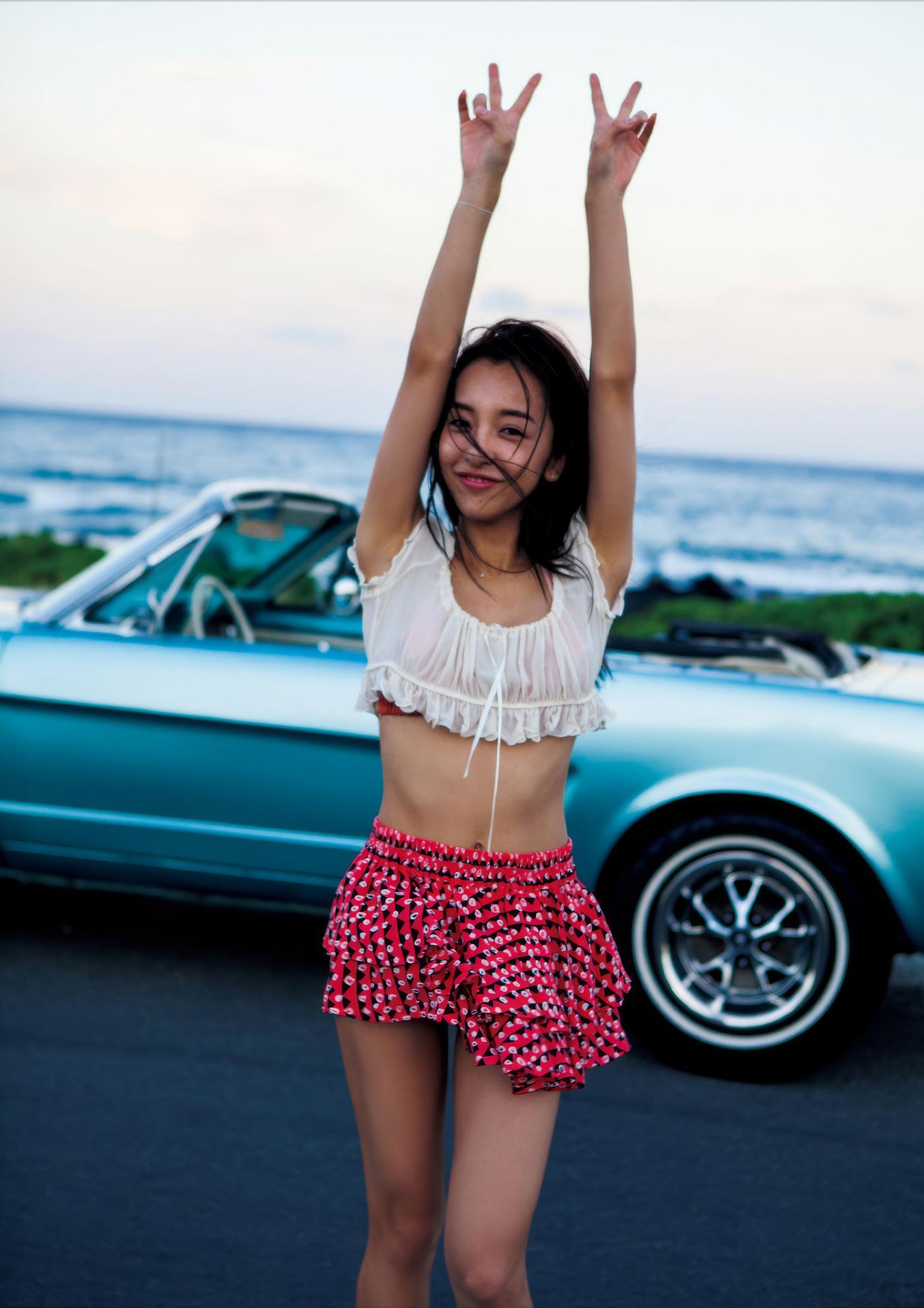 Tomomi Itano 板野友美, 写真集 「release」 Set.03(4)