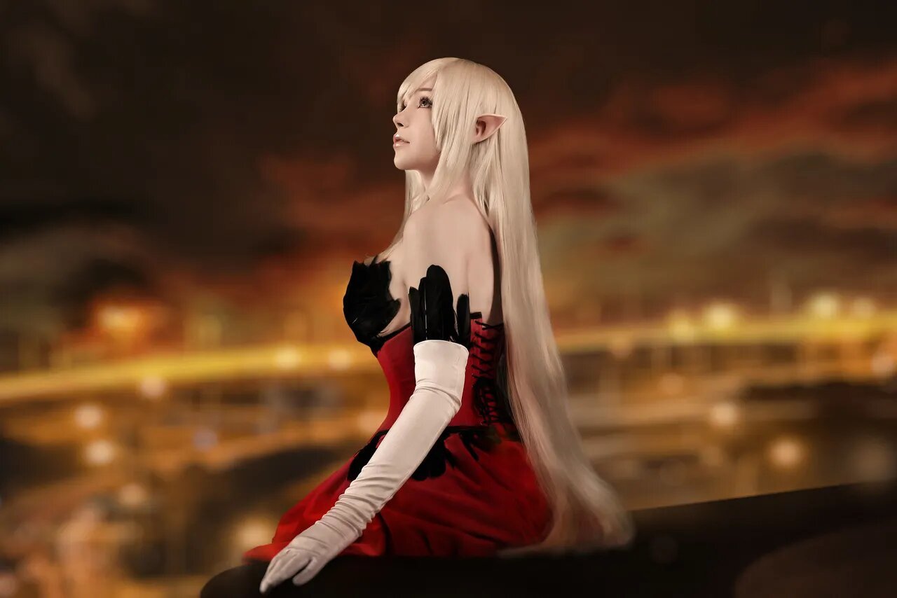 Shinobu Oshino (SayaTheFox)