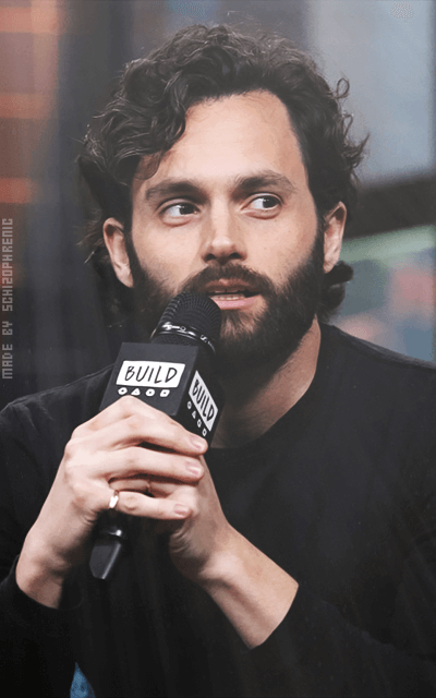 Penn Badgley T5C1MSOV_o