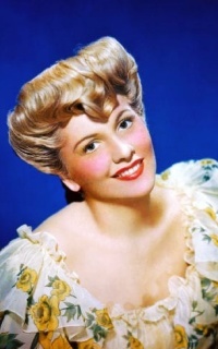 Joan Fontaine XS0Kyf7N_o