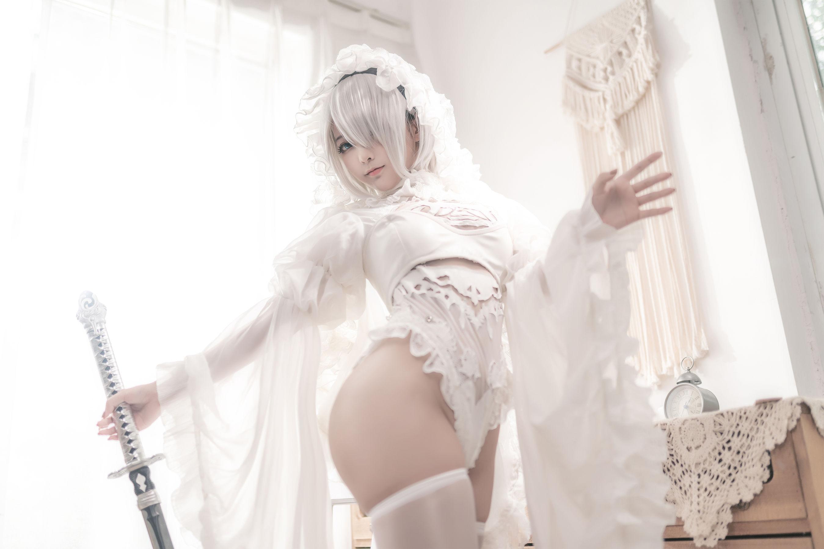 [Cosplay] 蠢沫沫 – 尼尔纪元 白花嫁 写真套图(4)