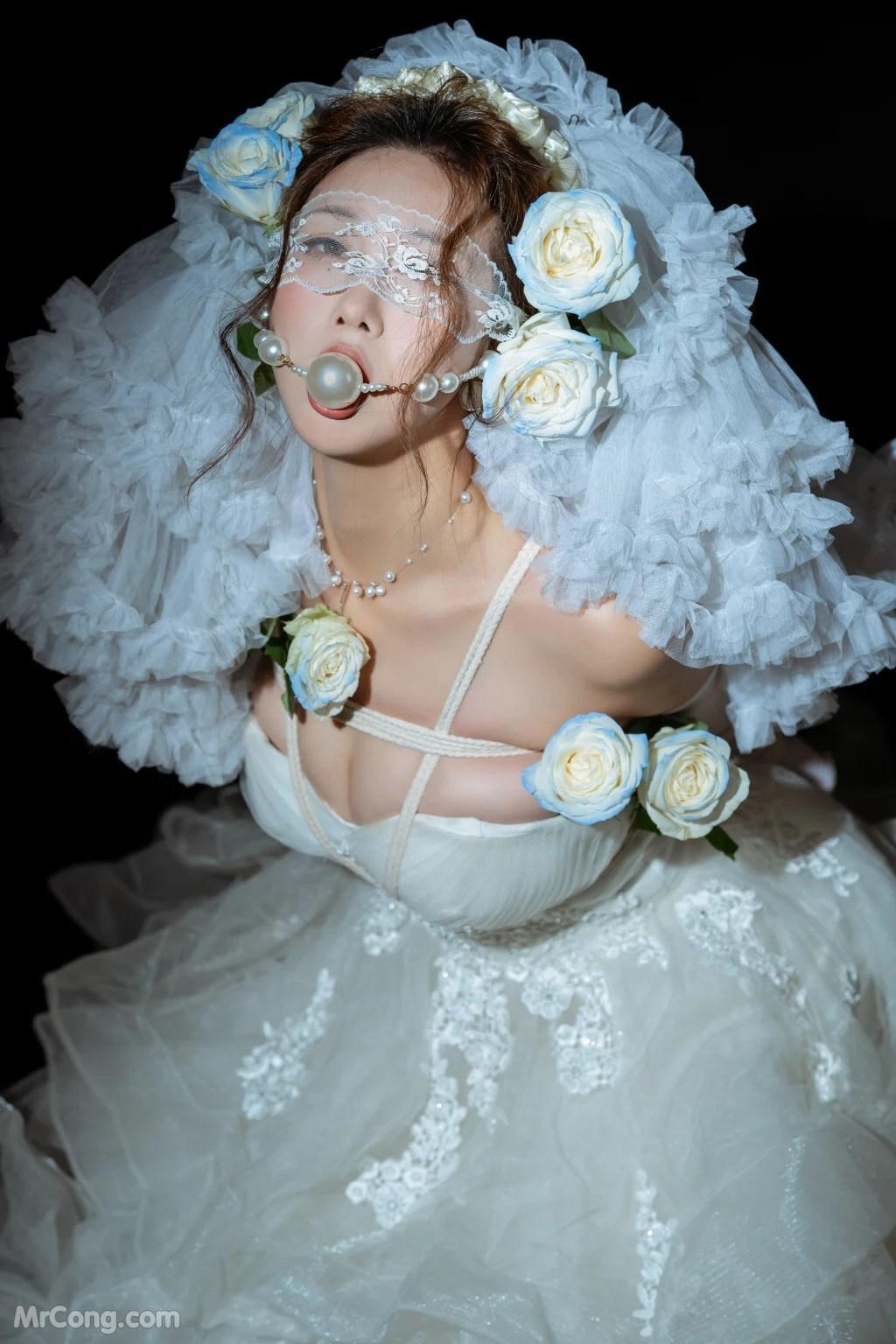 Coser@云溪溪 (Yunx1x1) Vol.060: 奶桃桃 月 (48 photos)(21)