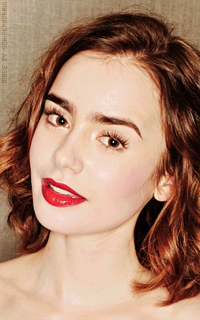 Lily Collins RhvkuXsz_o