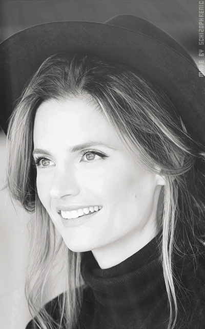 Stana Katic 45gxbkBX_o