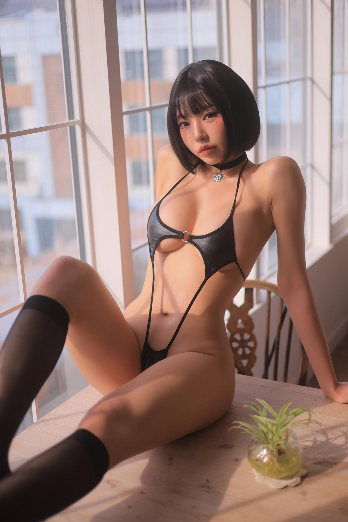 Dongeuran 동그란, PhotoBook 「Matilda」 Set.02(7)