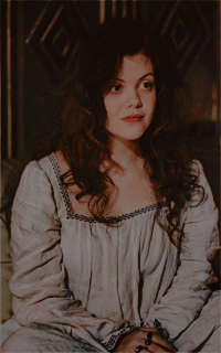 Georgie Henley UhJY4pH8_o