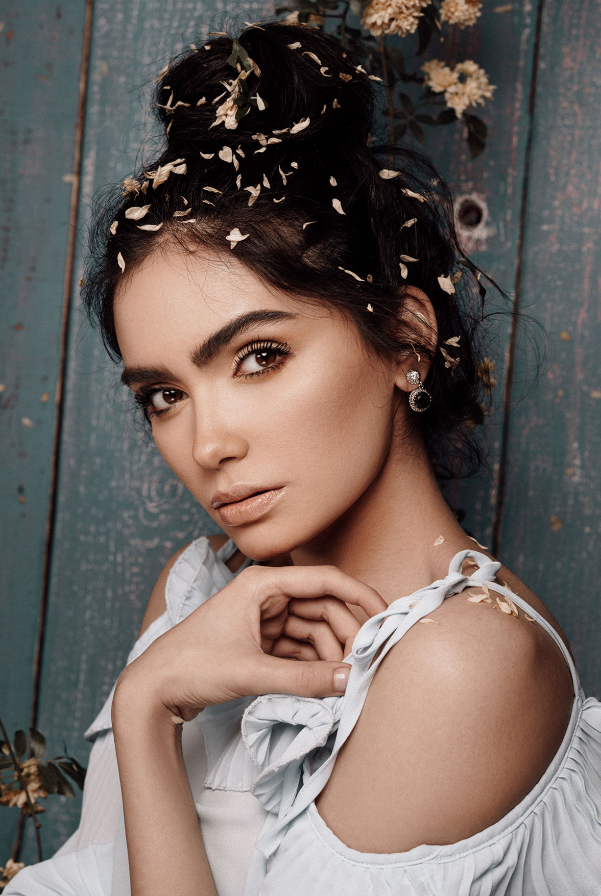Spring story / Niloofar Bagherii by Babak Fatholahi Spring story / Niloofar Bagherii by Babak Fatholahi