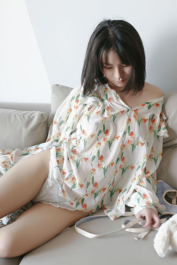 短发美女祖儿 - 清新碎花+校服(5)