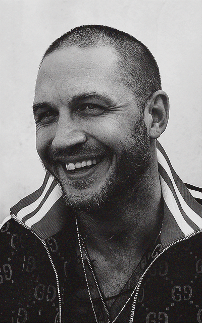 Tom Hardy BkJZdoBq_o