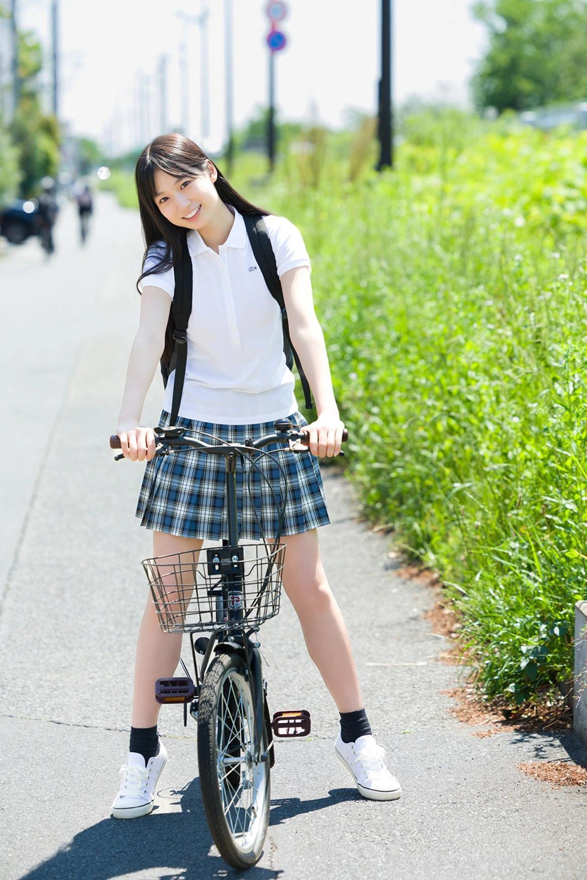 FLASHデジタル写真集の名作, FLASH 2025.08.19-26 (フラッシュ 2025年8月19-26日号)(8)