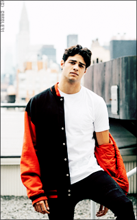 Noah Centineo 8xoOaiTY_o