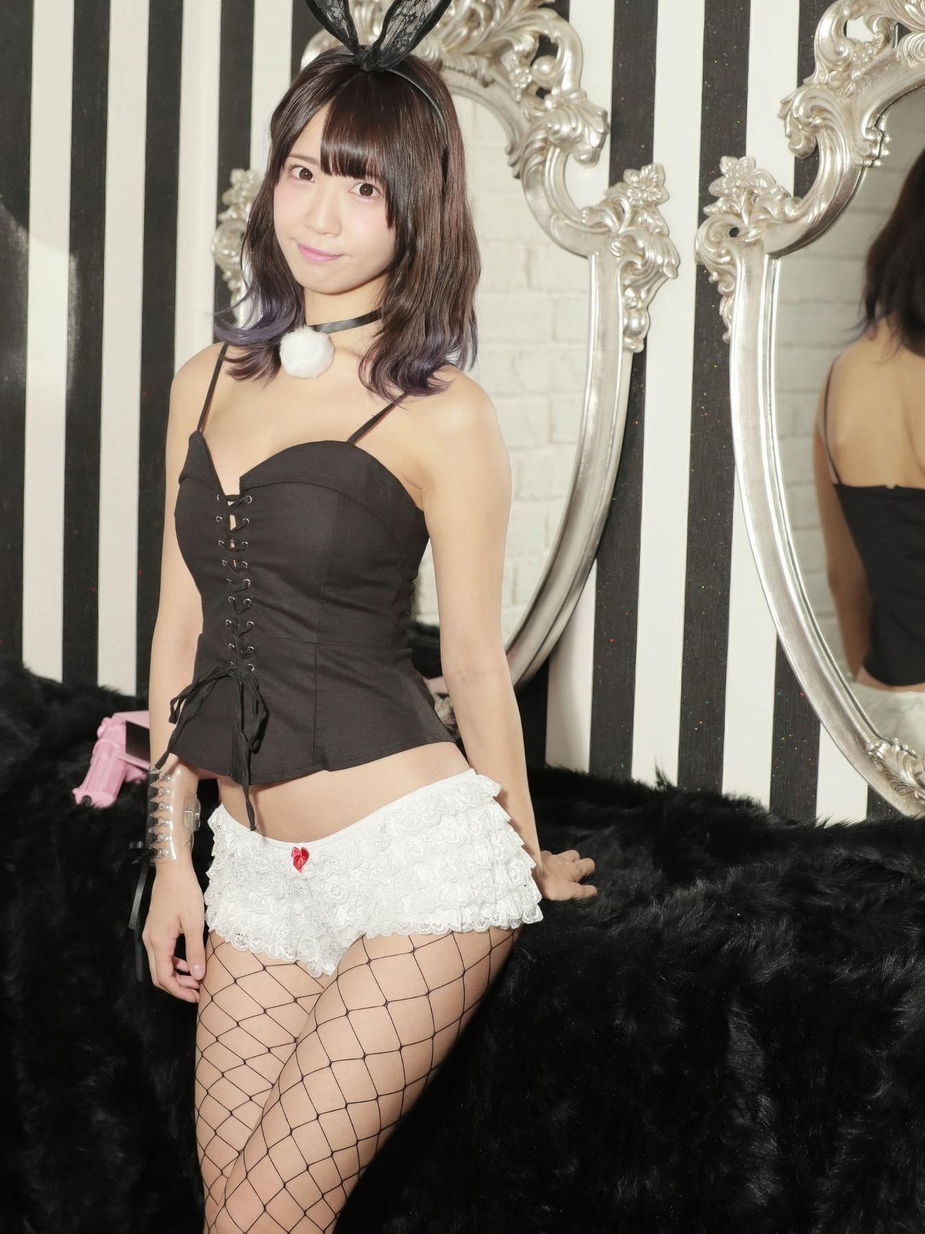 Kisumi Amau 天羽希純, 写真集 「ELFy BooKs vol.02」 Set.03(1)