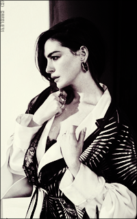 Anne Hathaway Lw8UukeN_o