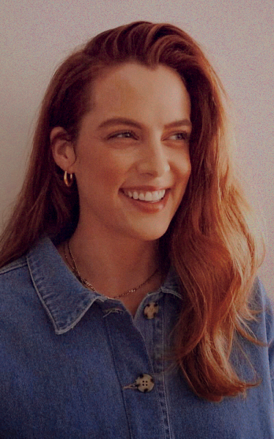 Riley Keough - Page 3 XbYfRipS_o