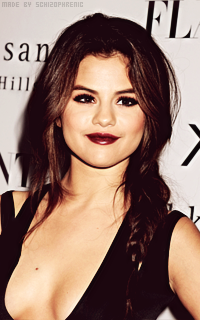 Selena Gomez F9Zjh6Lh_o