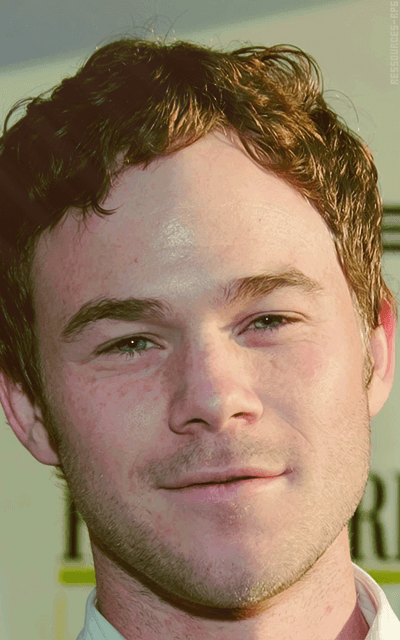 Aaron Ashmore G7MKQOLM_o