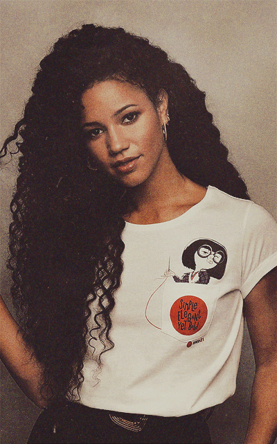 vick hope UhSA0Y9F_o