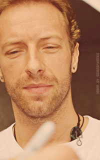 Chris Martin Eav3kAbf_o