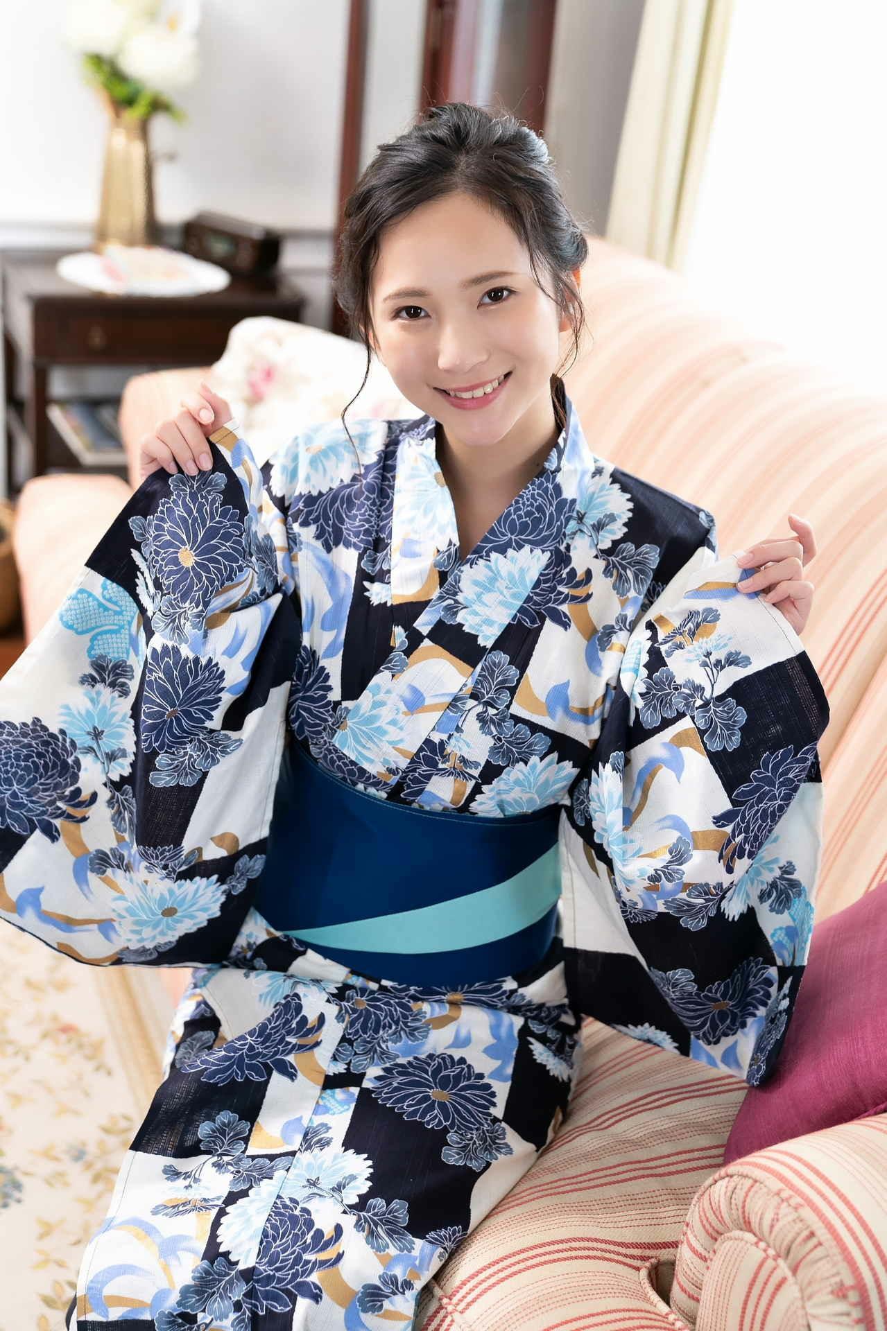 Miho Machiyama 街山みほ, idolpost 写真集 「煌めく紺碧の」 Set.02(6)